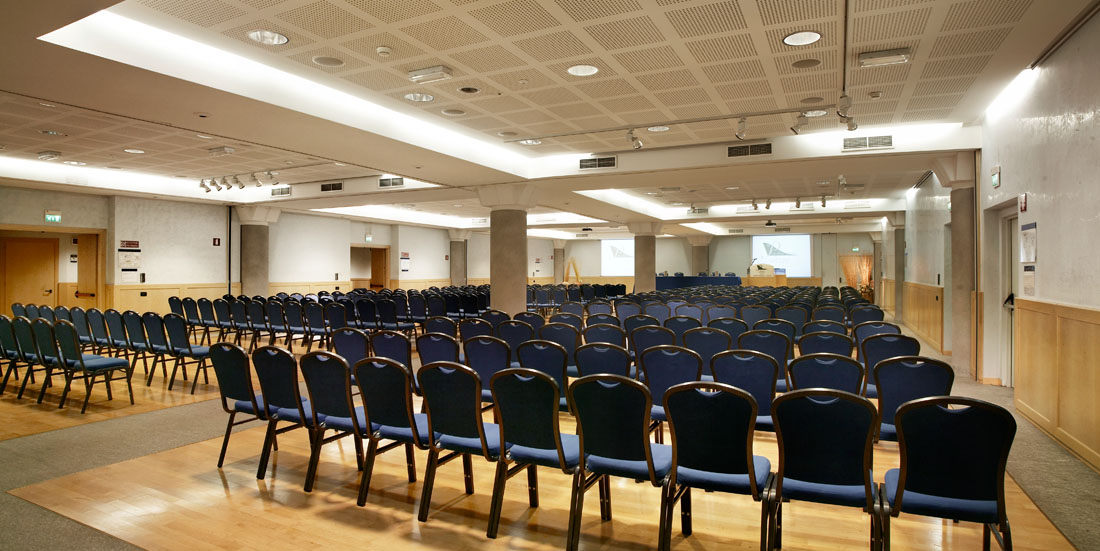 insonorizzazione sale conferenze PANNELLI FONOASSORBENTI SALA RIUNIONE